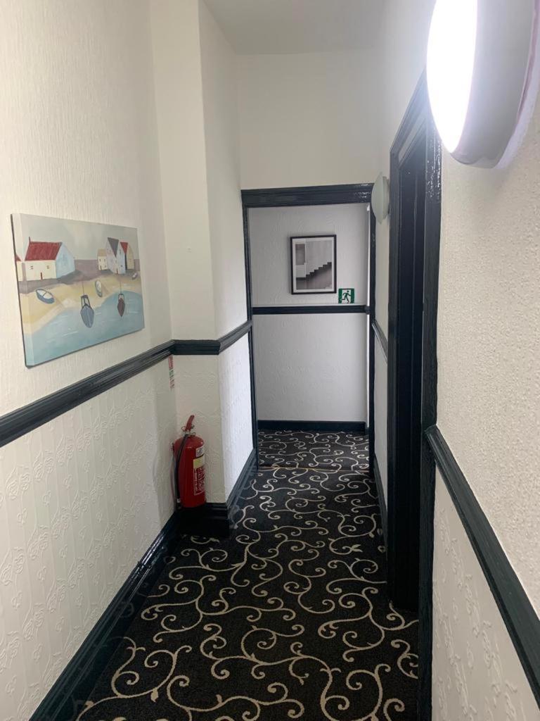 Trinity Guest House Hartlepool Bagian luar foto