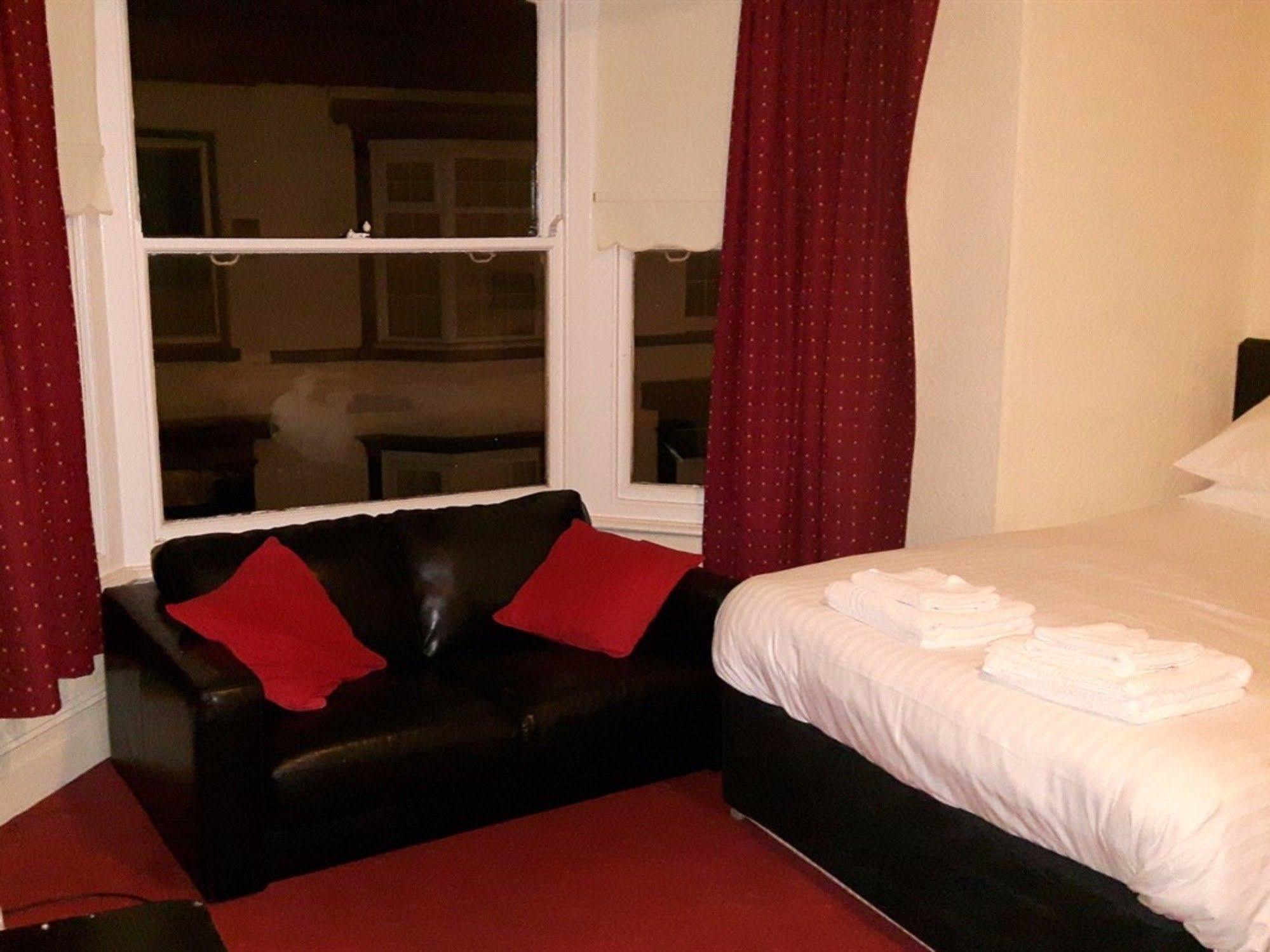 Trinity Guest House Hartlepool Bagian luar foto
